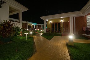 The Grand Leoney Resort