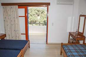 Panorama Studios and Apartments