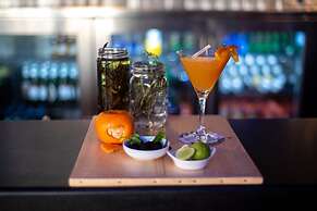 Mercure Hyderabad KCP Hotel