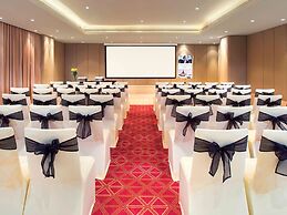 Mercure Hyderabad KCP Hotel