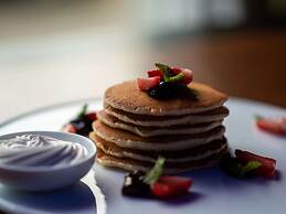 Mercure Hyderabad KCP Hotel