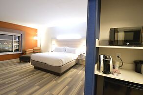 Holiday Inn Express & Suites Toledo South - Perrysburg by IHG