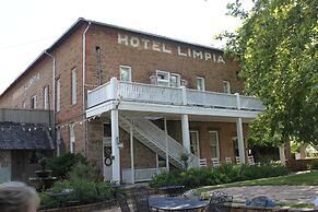The Hotel Limpia