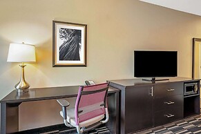 La Quinta Inn & Suites by Wyndham Tumwater - Olympia