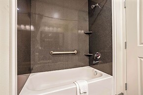 La Quinta Inn & Suites by Wyndham Tumwater - Olympia