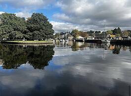 Steam Packet Inn