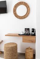 Super Paradise Hotel