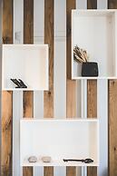 Super Paradise Hotel