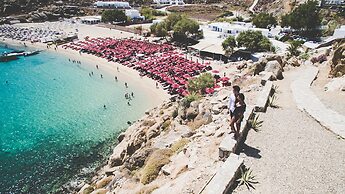 Super Paradise Hotel