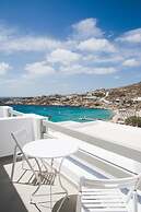 Super Paradise Hotel