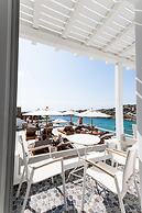 Super Paradise Hotel