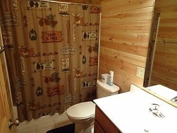 Red Door Resort & Motel