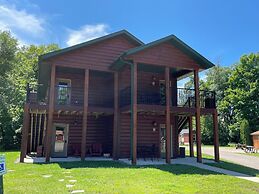 Appeldoorn's Sunset Bay Resort