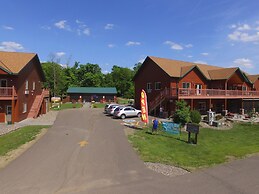 Appeldoorn's Sunset Bay Resort