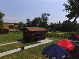 Appeldoorn's Sunset Bay Resort