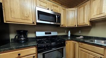 Appeldoorn's Sunset Bay Resort