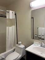 Travelodge by Wyndham Valleyview AB