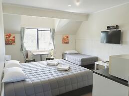 Drury Motor Lodge