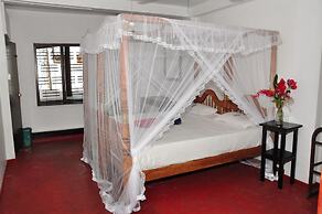 SURF UNA Beach Hotel