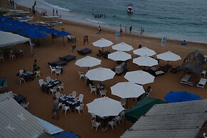 SURF UNA Beach Hotel