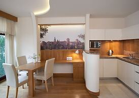 Parkside Apartments Old Town