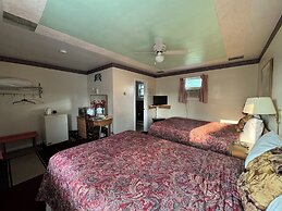 Holiday Motel