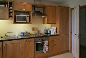 Stable Court Apartments