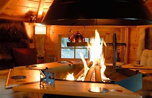 Stable Court Apartments