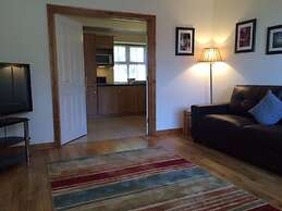 Stable Court Apartments