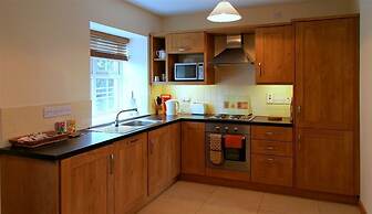 Stable Court Apartments