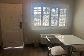 Super 8 by Wyndham Oceanside Downtown