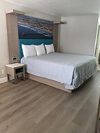 Super 8 by Wyndham Oceanside Downtown