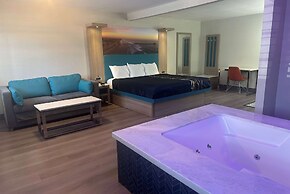 Super 8 by Wyndham Oceanside Downtown