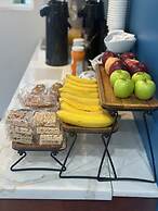 Super 8 by Wyndham Oceanside Downtown