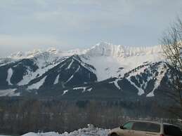 Escape Away Fernie