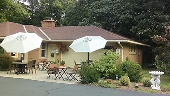 The Saugatuck Retro Resort Motel