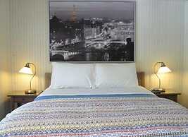 The Saugatuck Retro Resort Motel