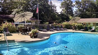 The Saugatuck Retro Resort Motel