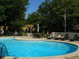The Saugatuck Retro Resort Motel