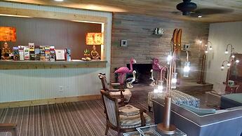 The Saugatuck Retro Resort Motel