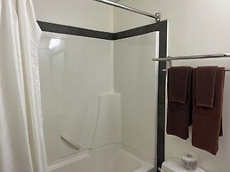Northern Lights Inn & Suites
