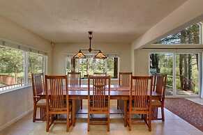 1261 Country Club Drive