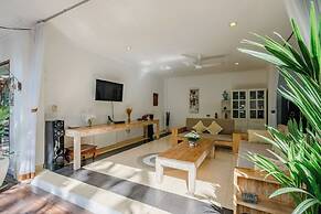 Villa Alleira Seminyak by Best Deals Asia Hospitality