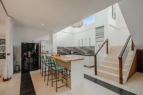 Villa Alleira Seminyak by Best Deals Asia Hospitality