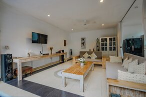 Villa Alleira Seminyak by Best Deals Asia Hospitality