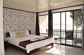 Peace and Love Resort