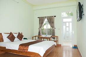 Sunrise Village Hotel