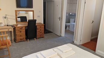 Ivybridge Guest House