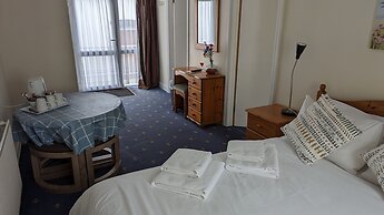 Ivybridge Guest House