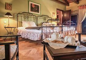 Sarakino The House of Literature